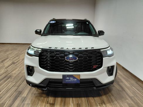 Certified 2025 Ford Explorer ST w/ Sun And Sound Package AWD/4WD image 23