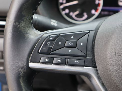 Used 2021 Nissan Sentra SV FWD image 12