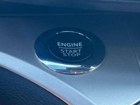 Certified 2022 Ford Explorer XLT w/ Equipment Group 202A image 45