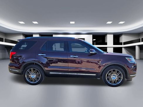 Used 2018 Ford Explorer Limited w/ Equipment Group 301A image 7