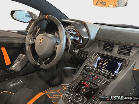 Used 2021 Lamborghini Aventador SVJ AWD/4WD image 20