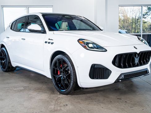 Used 2023 Maserati Grecale Modena image 4