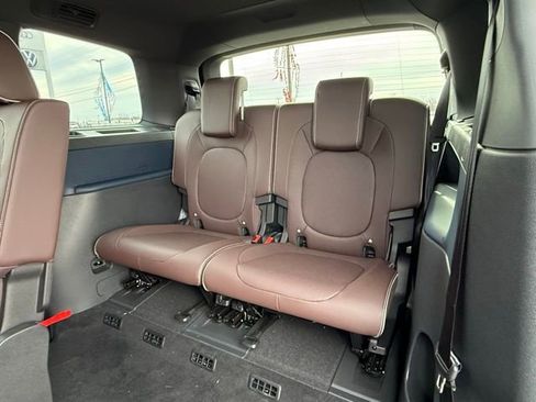 New 2025 Volkswagen ID. Buzz Pro S image 15