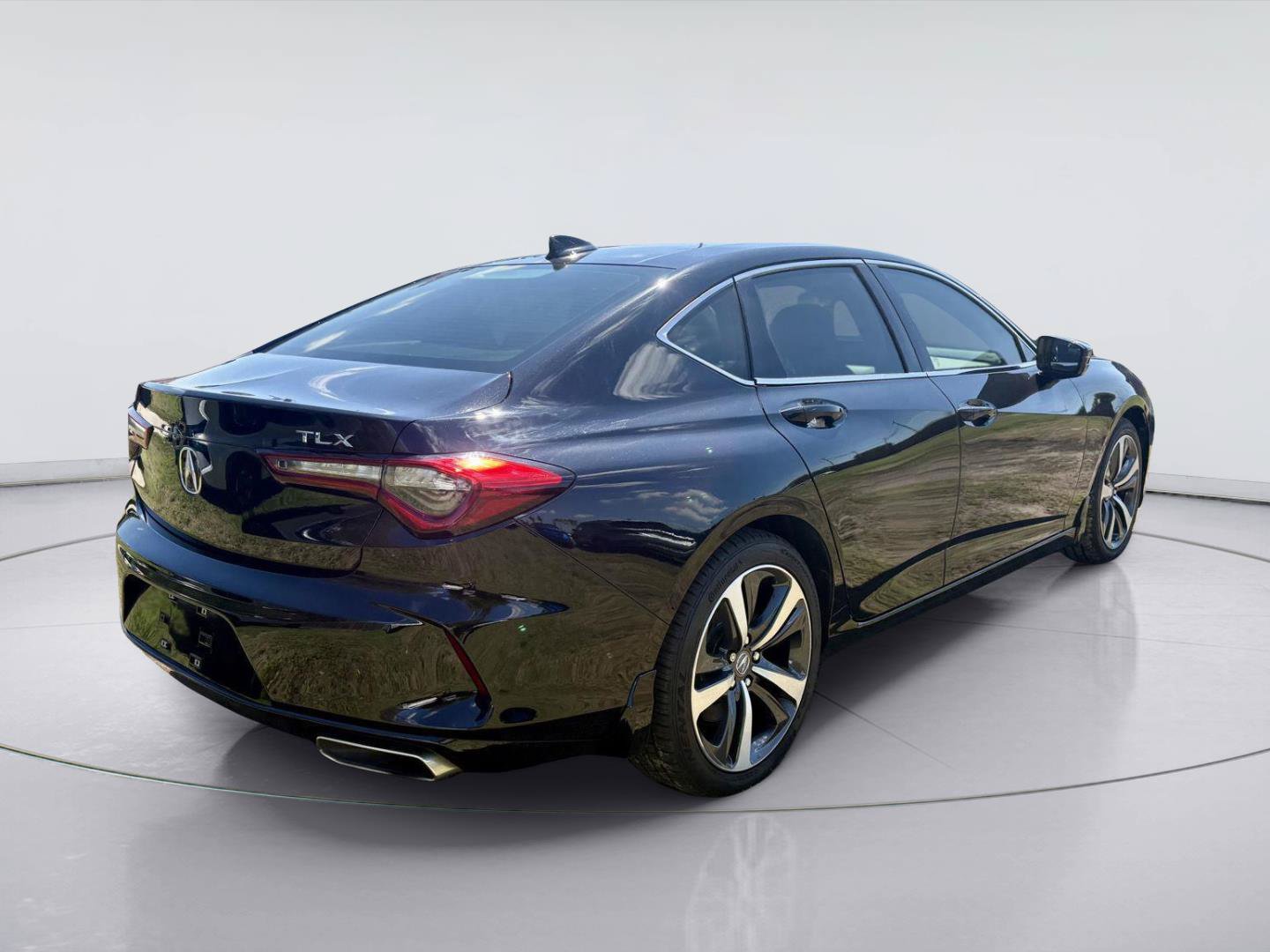 Used 2024 Acura TLX w/ Technology Package FWD image 5