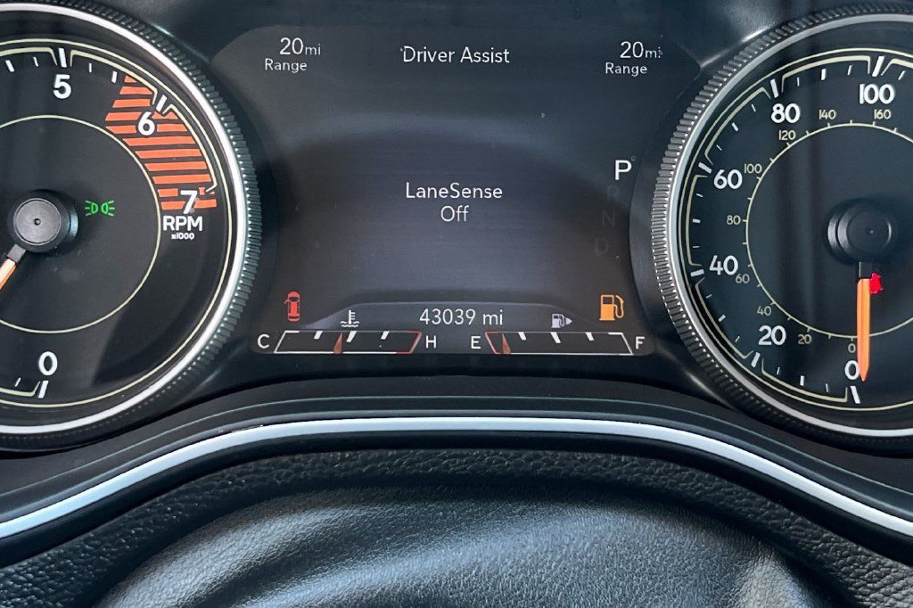 Used 2022 Jeep Cherokee Latitude Lux AWD/4WD image 28