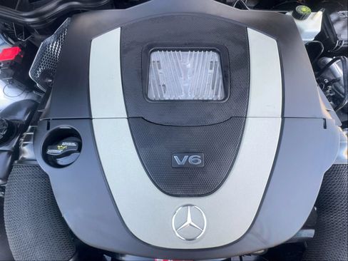 Used 2009 Mercedes-Benz SLK 300 image 50