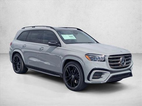 New 2026 Mercedes-Benz GLS 580 4MATIC image 6