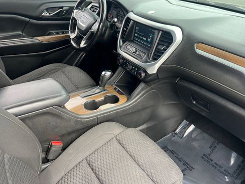 Used 2018 GMC Acadia SLE FWD image 15