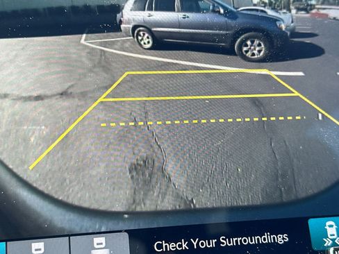 New 2025 Honda Pilot Touring image 23