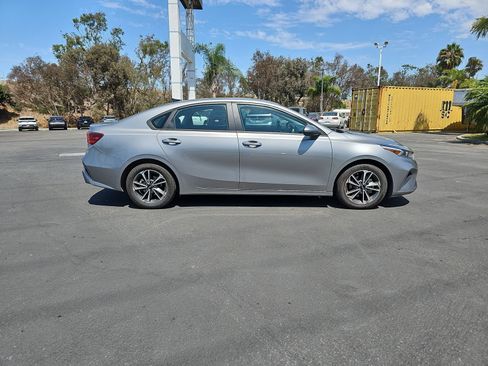 Used 2024 Kia Forte LXS FWD image 4