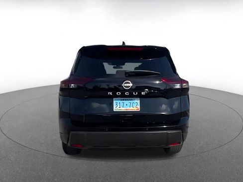 Used 2025 Nissan Rogue SV FWD image 12