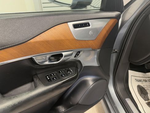 Used 2018 Volvo XC90 T6 Inscription w/ Convenience Package image 17
