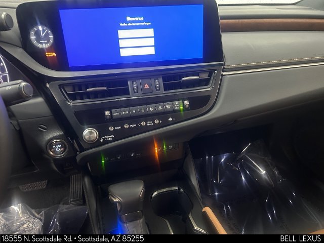 Used 2025 Lexus ES 300h w/ Premium Package FWD image 22