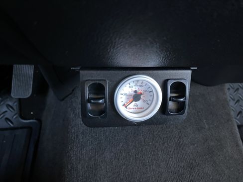Used 2013 Chevrolet Silverado 2500 LT w/ Interior Plus Package AWD/4WD image 33