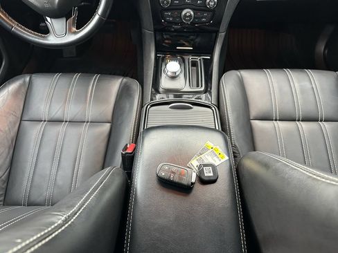 Used 2022 Chrysler 300 S RWD image 21