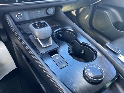 Used 2023 Nissan Rogue SL w/ SL Premium Package AWD/4WD image 34