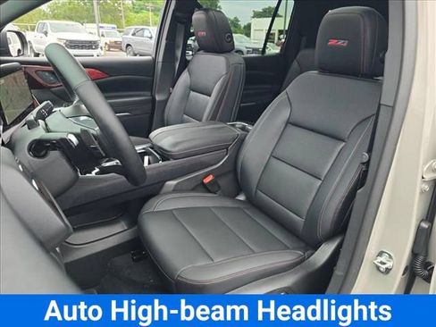 New 2026 Chevrolet Traverse Z71 w/ Enhanced Driving Package AWD/4WD image 19