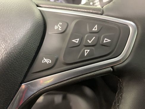 Used 2023 Chevrolet Equinox LT w/ Driver Convenience Package image 21