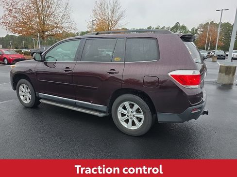 Used 2012 Toyota Highlander FWD image 5