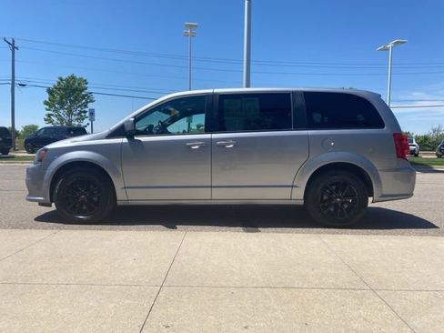 Used 2019 Dodge Grand Caravan GT FWD image 9