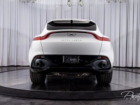 Used 2021 Aston Martin DBX AWD/4WD image 16