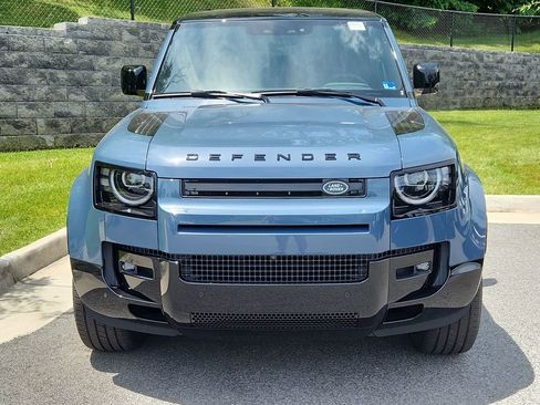 New 2026 Land Rover Defender 110 X-Dynamic SE AWD/4WD image 8