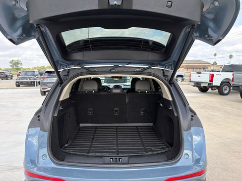 Used 2025 Lincoln Corsair FWD image 32