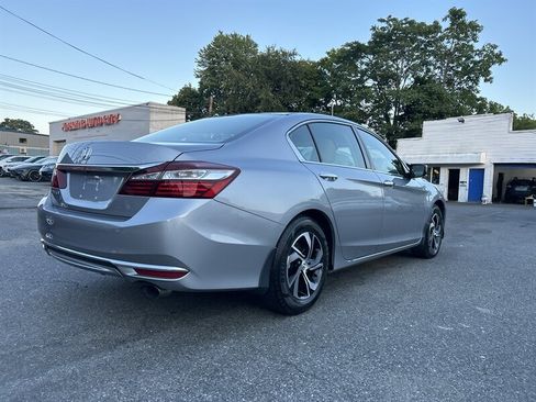 Used 2017 Honda Accord LX image 4