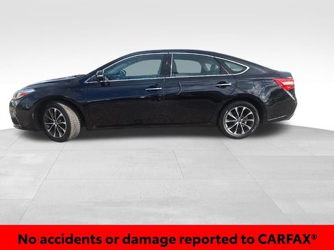 Used 2017 Toyota Avalon XLE Premium w/ All Weather Liner Package FWD image 2
