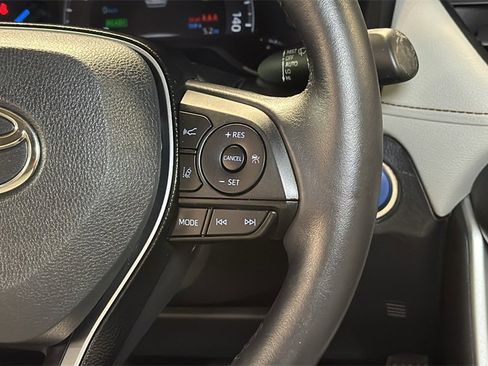 Used 2020 Toyota RAV4 Limited image 21