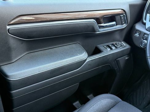 Used 2024 Chevrolet Silverado 1500 LT Trail Boss w/ Convenience Package II AWD/4WD image 37
