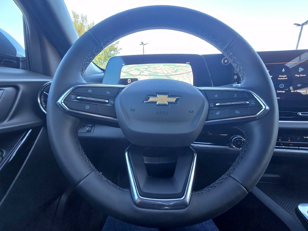 New 2027 Chevrolet Equinox LT FWD image 22