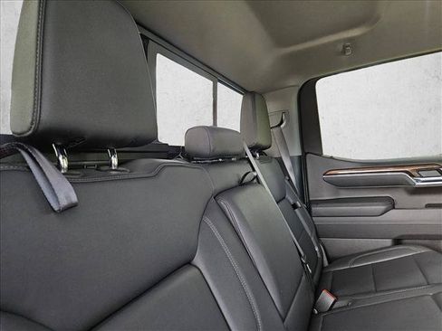 Used 2025 Chevrolet Silverado 1500 LT Trail Boss w/ LT Trail Boss Premium Package AWD/4WD image 17