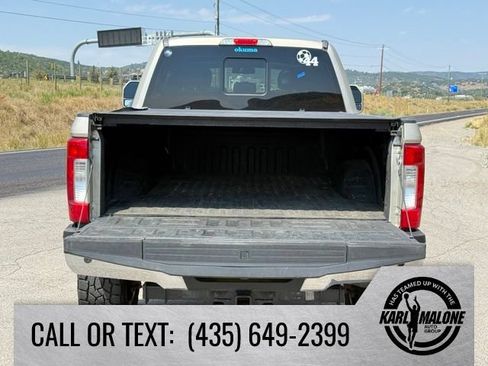 Used 2017 Ford F350 Lariat w/ Lariat Ultimate Package AWD/4WD image 5