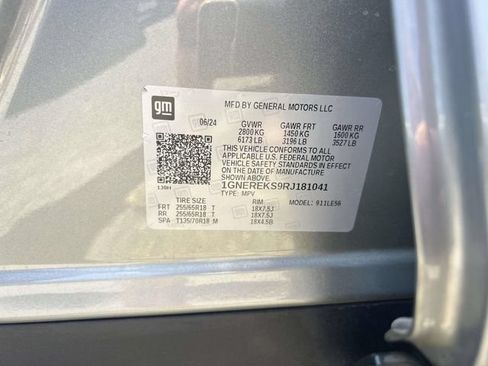 Used 2024 Chevrolet Traverse LS FWD image 20