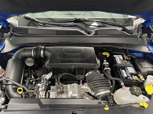 Used 2023 Jeep Compass Latitude image 14