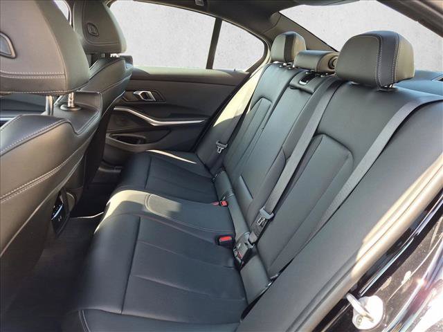Used 2025 BMW 330i Sedan w/ Convenience Package RWD image 20