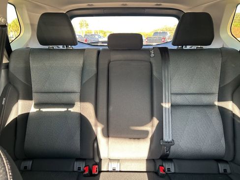 Certified 2025 Nissan Rogue SV image 15