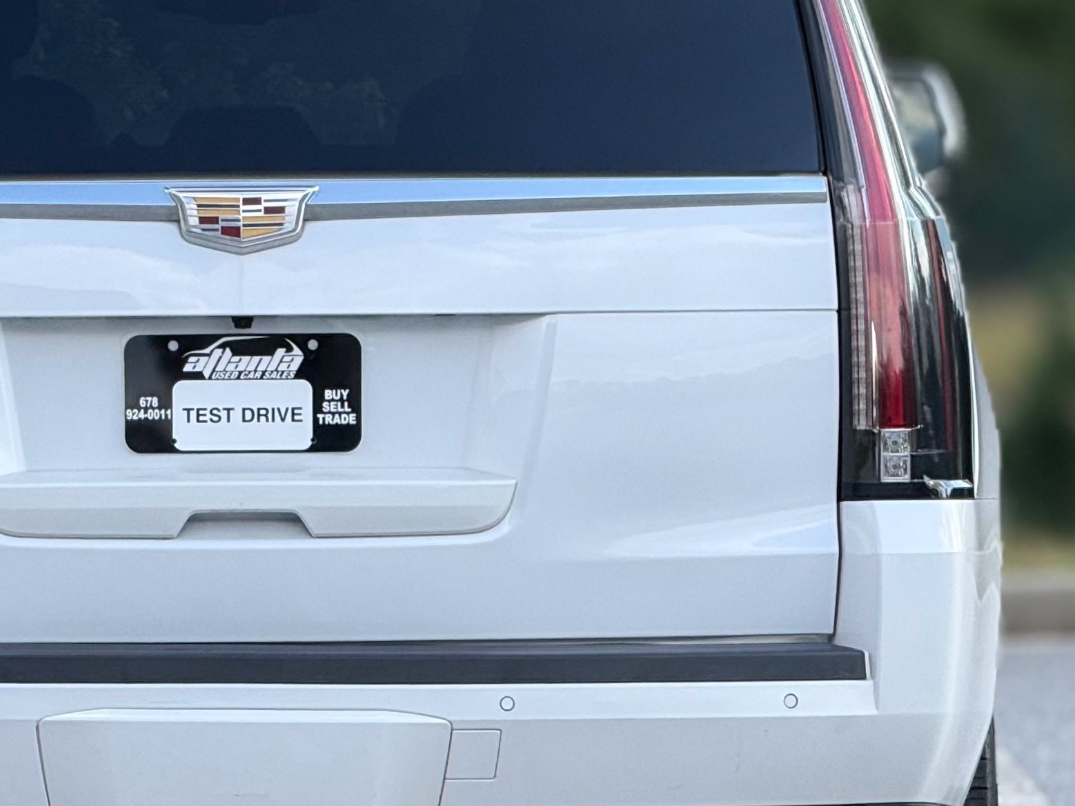 Used 2016 Cadillac Escalade Luxury AWD/4WD image 17