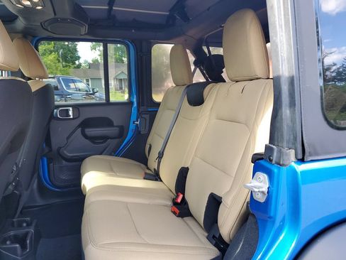 Used 2022 Jeep Wrangler Unlimited Sport AWD/4WD image 10
