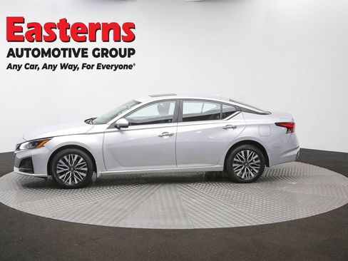 Used 2023 Nissan Altima 2.5 SV w/ SV Premium Package AWD/4WD image 62