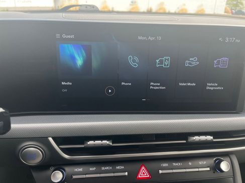 Used 2025 Hyundai Sonata SEL FWD image 17