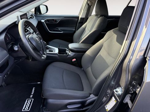 Used 2024 Toyota RAV4 LE image 10