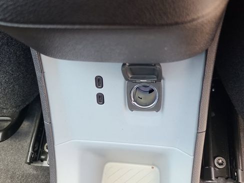 New 2027 Chevrolet Bolt LT FWD image 31