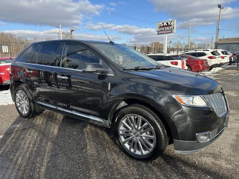 Used 2015 Lincoln MKX Base 4dr SUV w/ Equipment Group 102A image 3