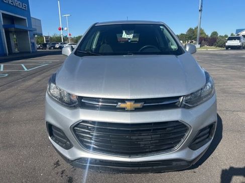 Used 2020 Chevrolet Trax LS w/ Tint and Cruise Package AWD/4WD image 2