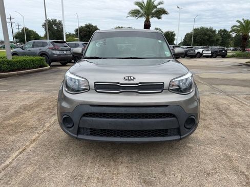 Used 2018 Kia Soul w/ Convenience Package FWD image 9