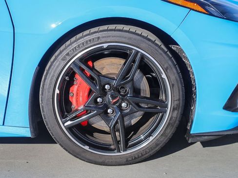 Used 2022 Chevrolet Corvette Stingray w/ Z51 Performance Package image 11