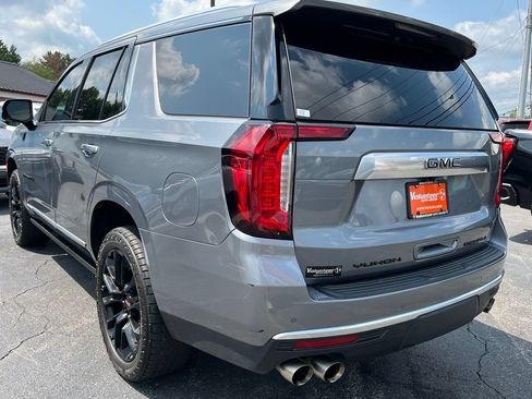 Used 2022 GMC Yukon Denali AWD/4WD image 8