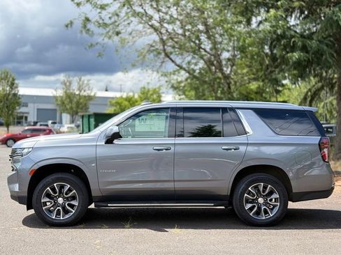 Used 2021 Chevrolet Tahoe LT w/ Rear Media and Nav Package AWD/4WD image 2